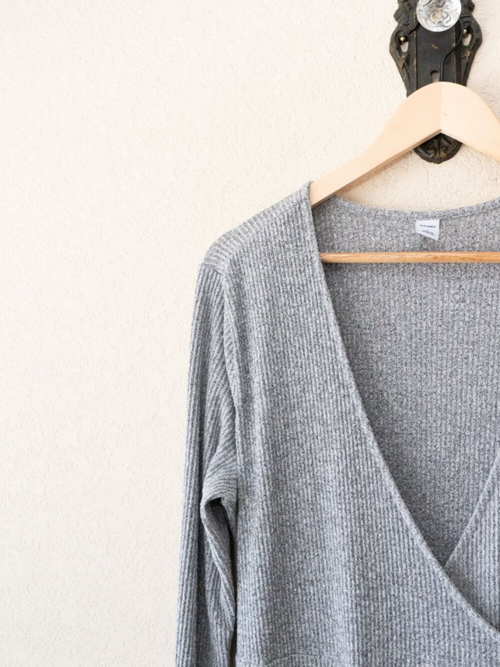 Old Navy Womens L Gray Ribbed Knit Wrap Dress Long Sleeve V Neck Tie Waist - Picture 5 of 16